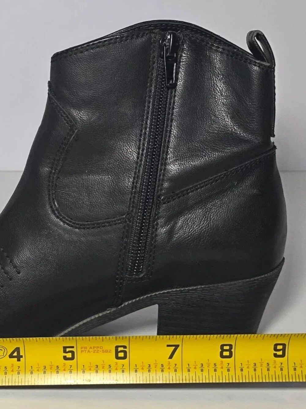 Style & Co Womens Black Zippered Ankle Boots Size 5.5M